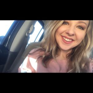 Meet your Posher, Kayla